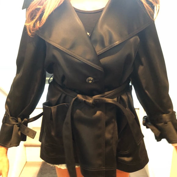 St. John size 8 black jacket - Picture 5 of 5